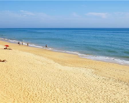 Quarteira Beach 外观 照片