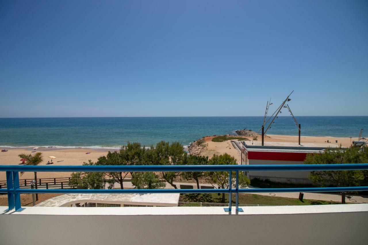 Quarteira Beach 外观 照片